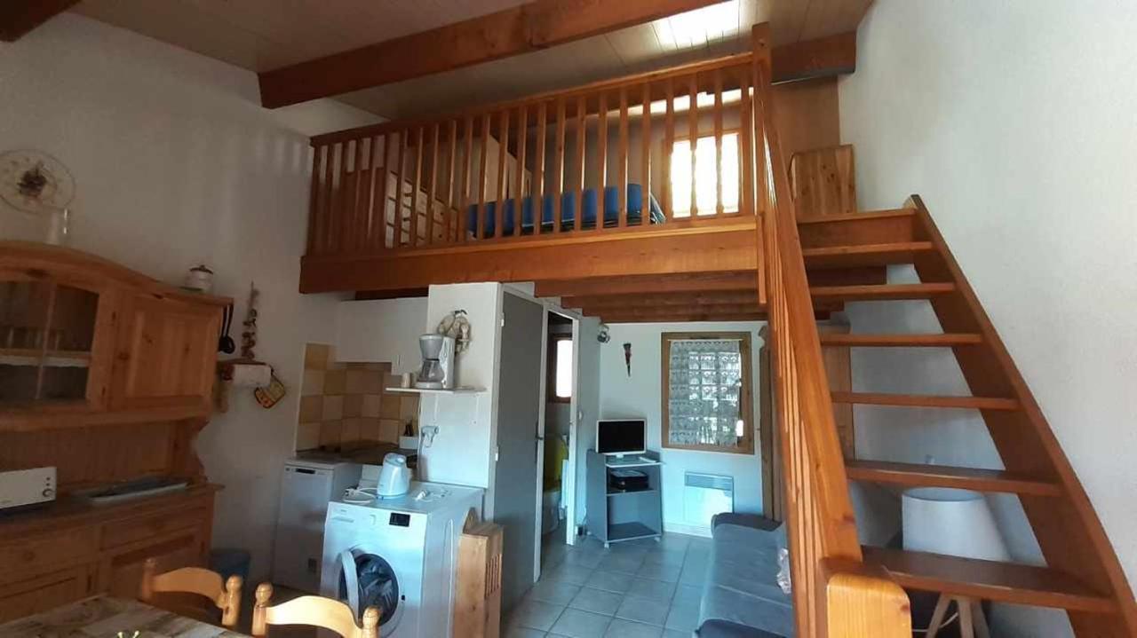Mazet De Vacances Dans Le Domaine De L'Espai Saint-Martin-de-Bromes Luaran gambar