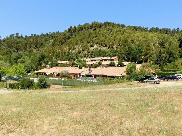 Mazet De Vacances Dans Le Domaine De L'Espai Saint-Martin-de-Bromes Luaran gambar